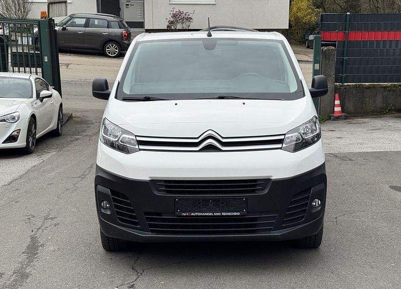 Second-hand Citroën Jumpy 122 CP (89 kW) 2019 Alb Monovolum