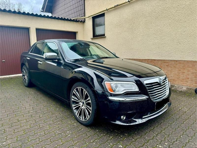 Schwarz Gebraucht 2013 Lancia Thema Limousine | 7.500 € (Superpreis) - Bild 1/4