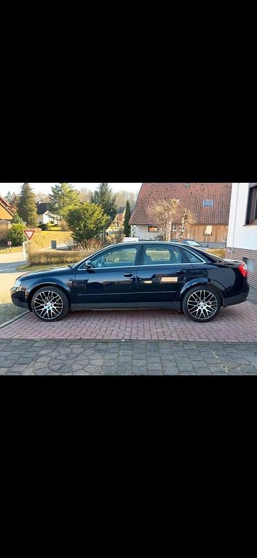 Gebraucht Audi A4 131 PS (96 kW) 2003 Blau Limousine