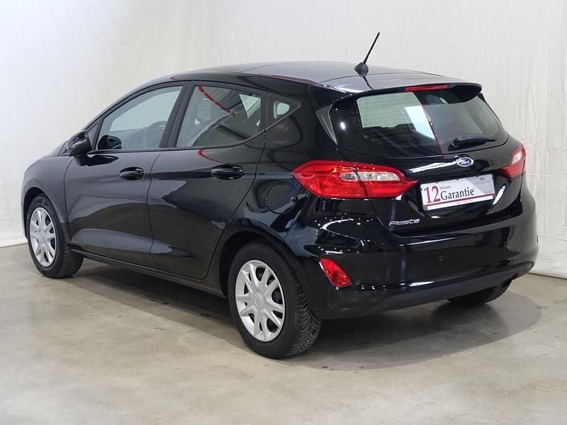 Gebraucht Ford Fiesta Cool & Connect 101 PS (74 kW) 2017 Schwarz Kleinwagen