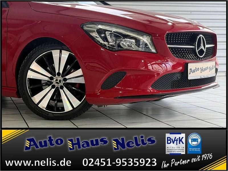 Gebraucht Mercedes CLA200 156 PS (114 kW) 2018 Jupiterrot Kombi