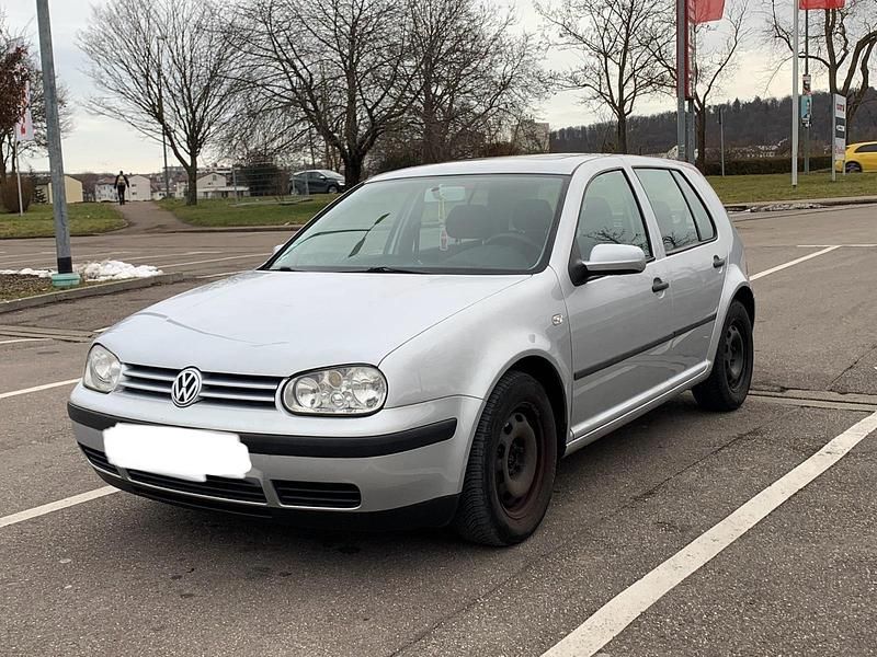 Gebraucht VW Golf IV 115 PS (84 kW) 2000 Grau Kleinwagen
