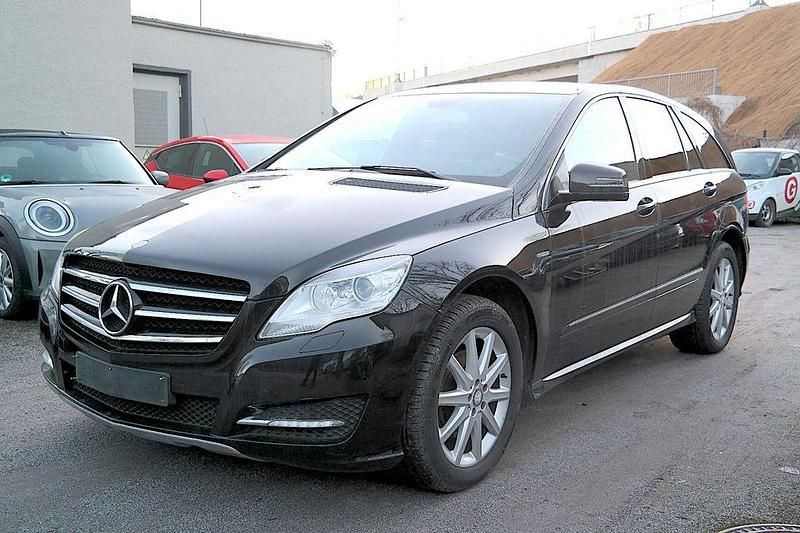 Gebraucht Mercedes R300 190 PS (139 kW) 2011 Schwarz Van / Kleinbus