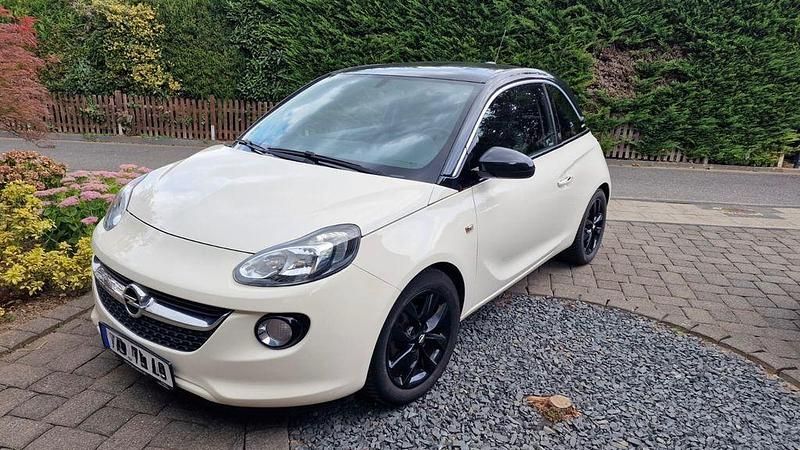 Weiß Gebraucht 2015 Opel Adam Glam Kleinwagen | 8.500 € (Fairer Preis) - Bild 1/4