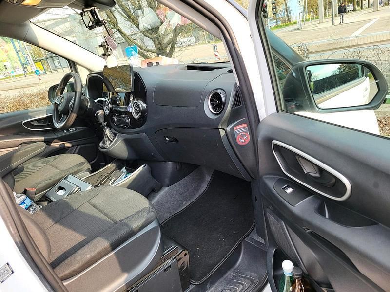 Gebraucht Mercedes Vito 163 PS (119 kW) 2016 Weiß Van