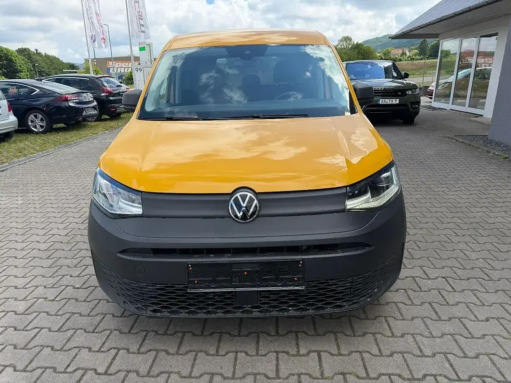 Gebraucht VW Caddy Basis 122 PS (89 kW) 2022 Gelb Van / Kleinbus