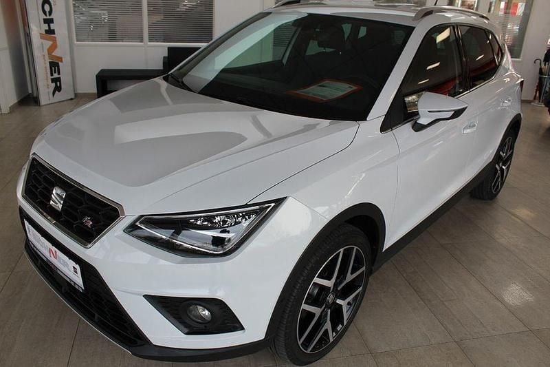 Weiß Gebraucht 2019 Seat Arona FR SUV | 15.990 € (Fairer Preis) - Bild 1/4