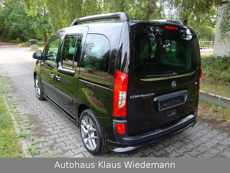 Gebraucht Mercedes Citan 112 114 PS (83 kW) 2018 Schwarz Kombi