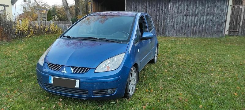 Blau Gebraucht 2006 Mitsubishi Colt Limousine | 500 € (Guter Preis) - Bild 1/4