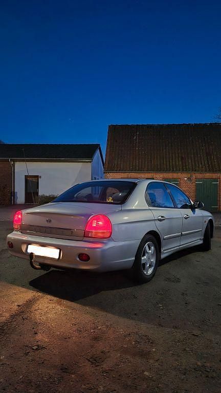Gebraucht Hyundai Sonata GLS 136 PS (100 kW) 2000 Silber Limousine