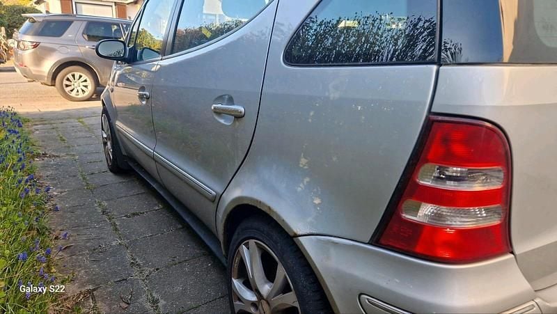 Gebraucht Mercedes A170 95 PS (69 kW) 2003 Silber Kleinwagen