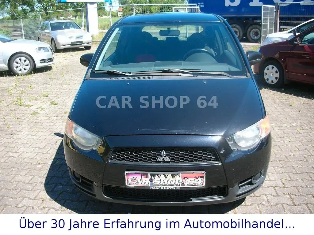 Gebraucht Mitsubishi Colt Inform 95 PS (69 kW) 2010 Schwarz Kleinwagen