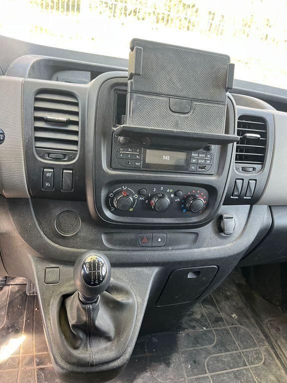 Gebraucht Renault Trafic 121 PS (88 kW) 2019 Weiß Van / Kleinbus