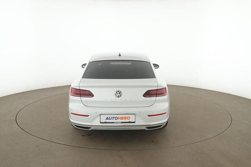 Gebraucht VW Arteon Elegance 190 PS (139 kW) 2018 Weiß Kleinwagen