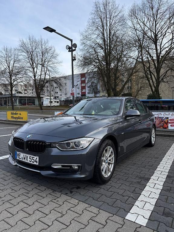 Second-hand BMW 320 184 CP (135 kW) 2012 Gri Berlinǎ