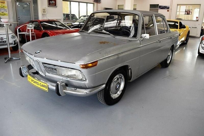 Silber Gebraucht 1968 BMW 2000 Limousine | 29.980 € - Bild 1/4