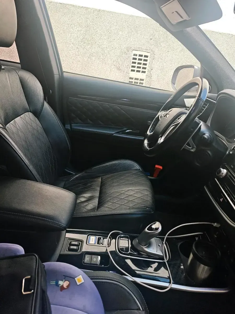 Gebraucht Mitsubishi Outlander P-HEV Top 224 PS (164 kW) 2019 Schwarz SUV