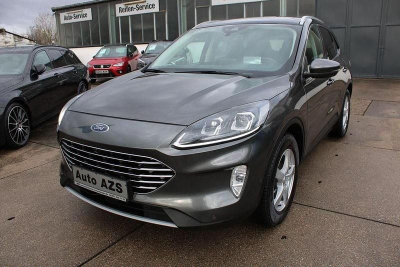 Gebraucht Ford Kuga Titanium 120 PS (88 kW) 2021 Grau SUV