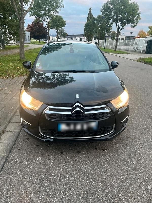 Gebraucht Citroën DS4 Chic 156 PS (114 kW) 2011 Schwarz Kleinwagen