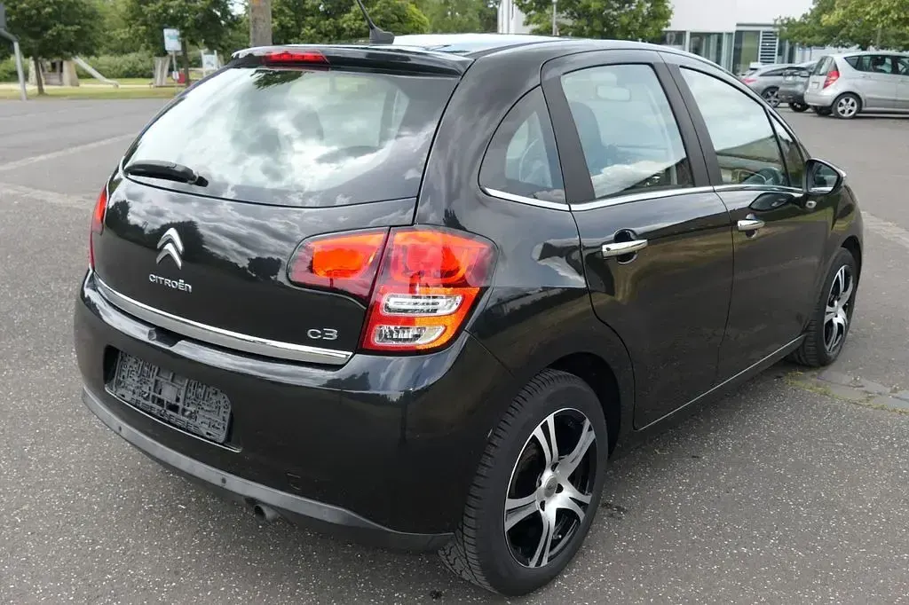 Gebraucht Citroën C3 SELECTION 95 PS (69 kW) 2012 Schwarz Limousine