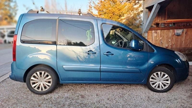 Gebraucht Citroën Berlingo 109 PS (80 kW) 2009 Blau Van / Kleinbus