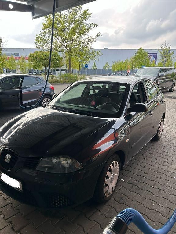 Schwarz Gebraucht 2006 Seat Ibiza Comfort Limousine | 1.000 € (Guter Preis) - Bild 1/4