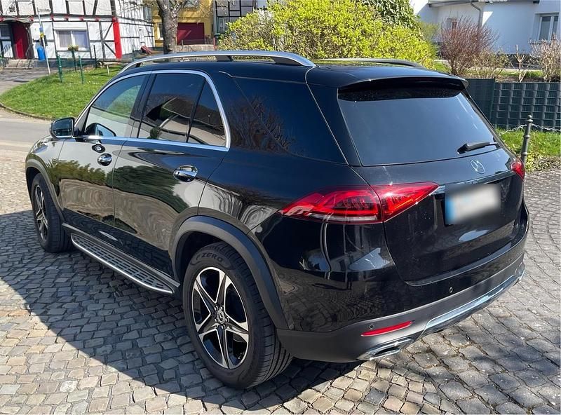 Gebraucht Mercedes GLE300 245 PS (180 kW) 2019 Schwarz SUV