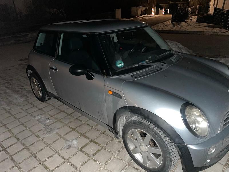 Gebraucht Mini Cooper 90 PS (66 kW) 2005 Silber Kleinwagen