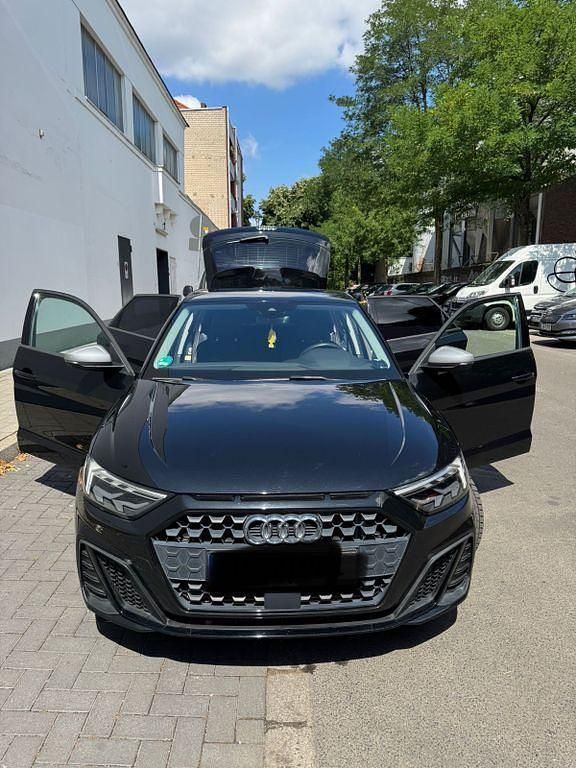 Schwarz Gebraucht 2019 Audi A1 Sportback S-Line Kleinwagen | 23.800 € (Guter Preis) - Bild 1/4