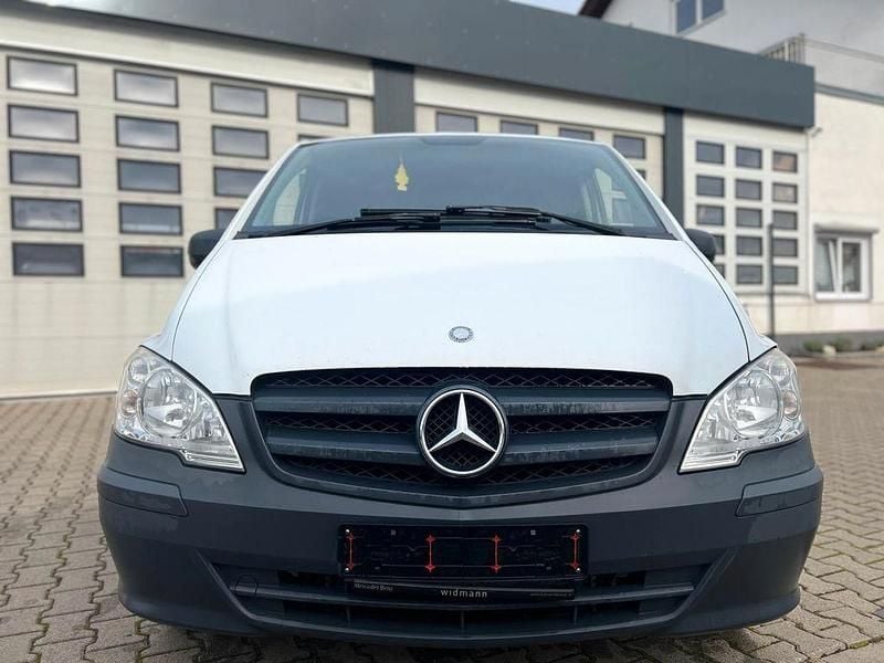 Gebraucht Mercedes Vito 95 PS (69 kW) 2013 Weiß Van