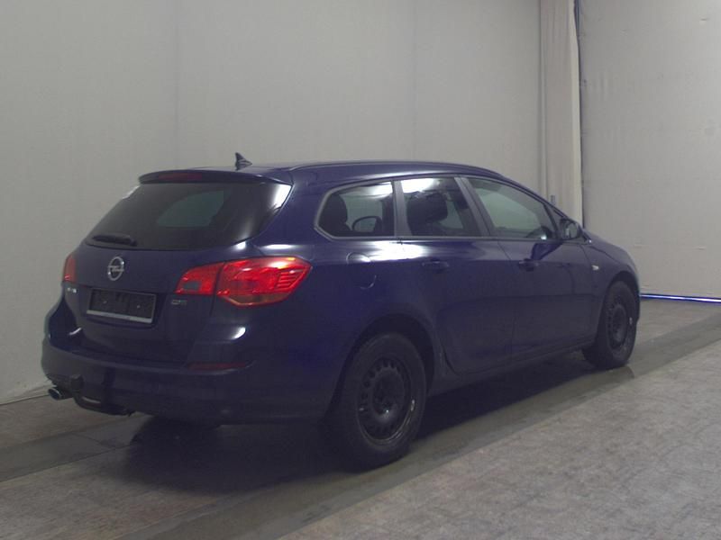 Gebraucht Opel Astra Design Edition 160 PS (117 kW) 2011 Royal blau Kombi