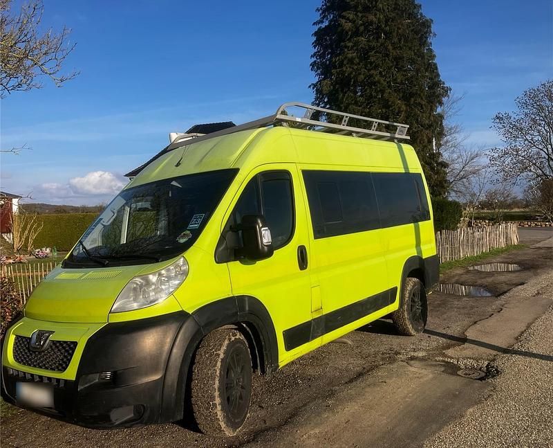 Gebraucht Peugeot Boxer 178 PS (130 kW) 2011 Grün Van