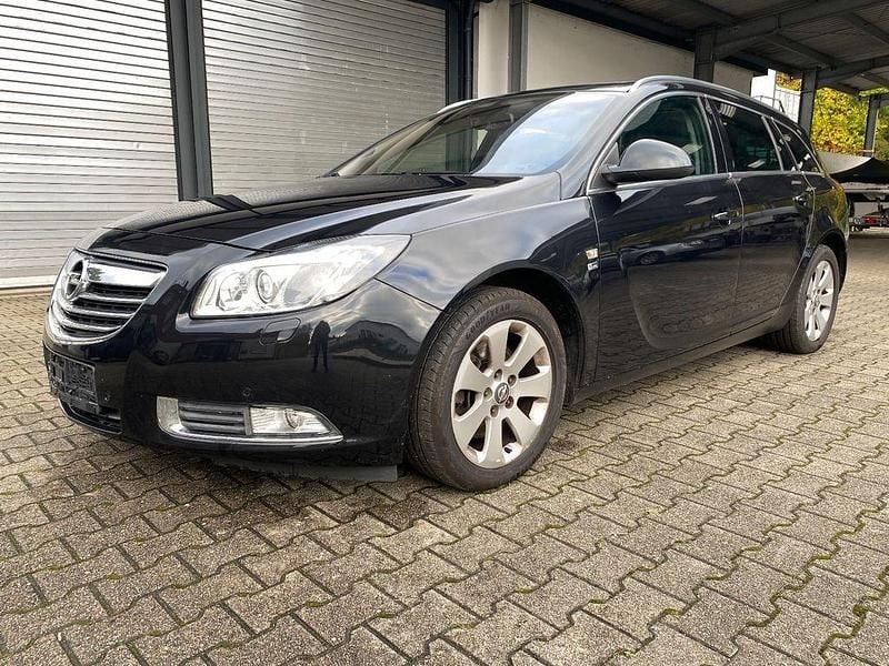 Gebraucht Opel Insignia 160 PS (117 kW) 2013 Schwarz Kombi