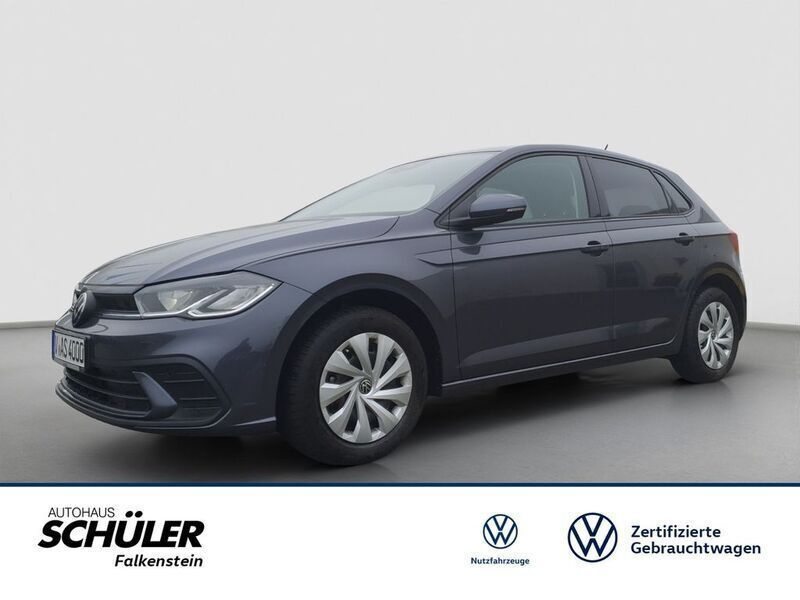 Grau (rauchgrau metallic) Gebraucht 2023 VW Polo S Limousine | 19.845 € (Fairer Preis) - Bild 1/4