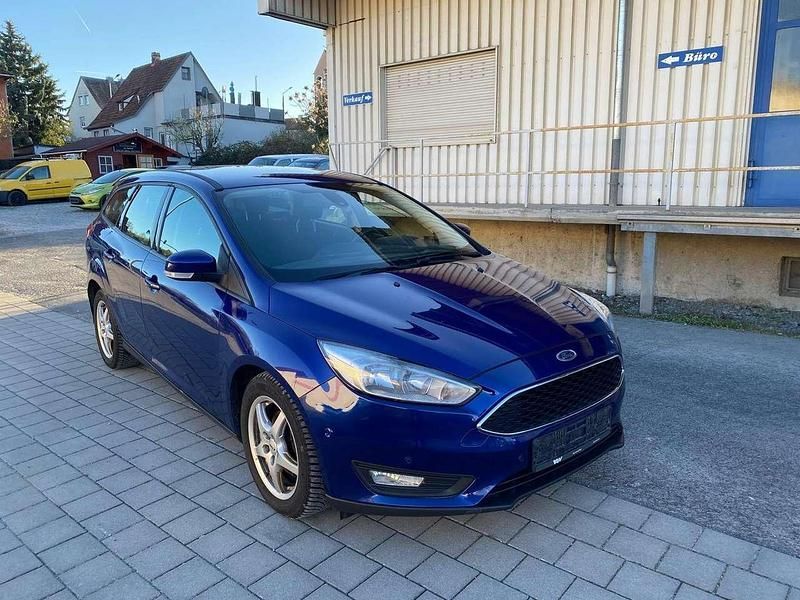 Gebraucht Ford Focus Business Edition 120 PS (88 kW) 2015 Blau Kombi