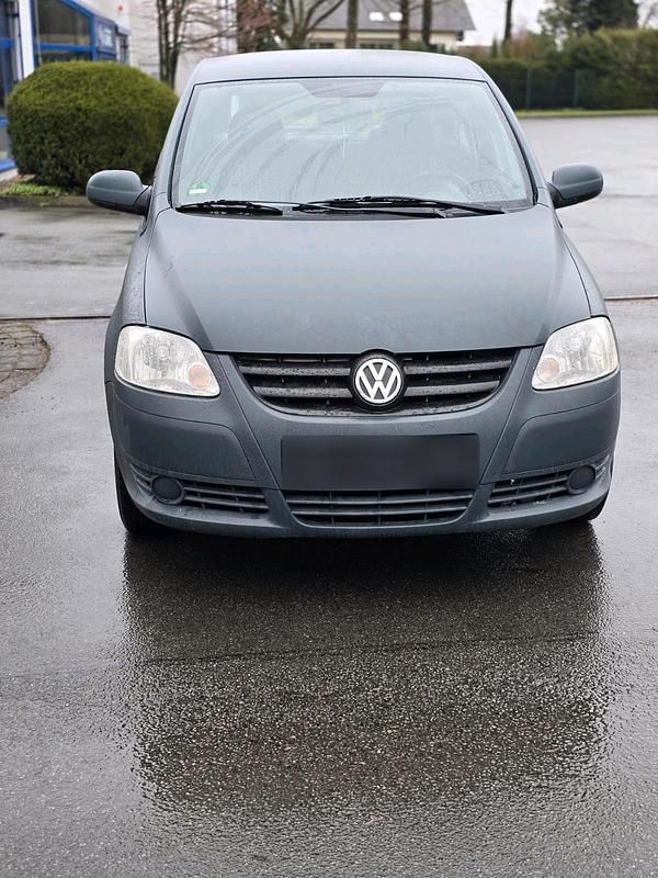 Gebraucht VW Fox 55 PS (40 kW) 2006 Grau Kleinwagen