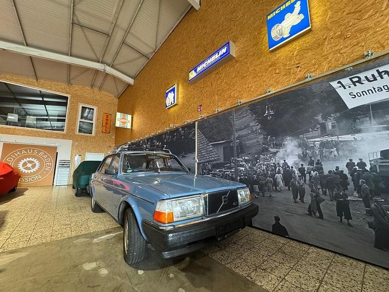 Gebraucht Volvo 244 111 PS (81 kW) 1983 Blau Limousine