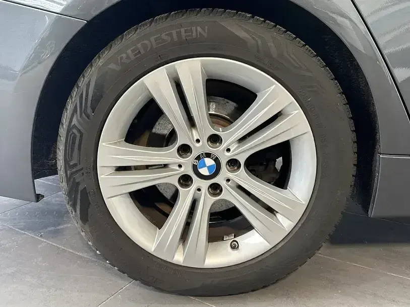 Gebraucht BMW 320 Sport Line 190 PS (139 kW) 2017 Grau Kombi