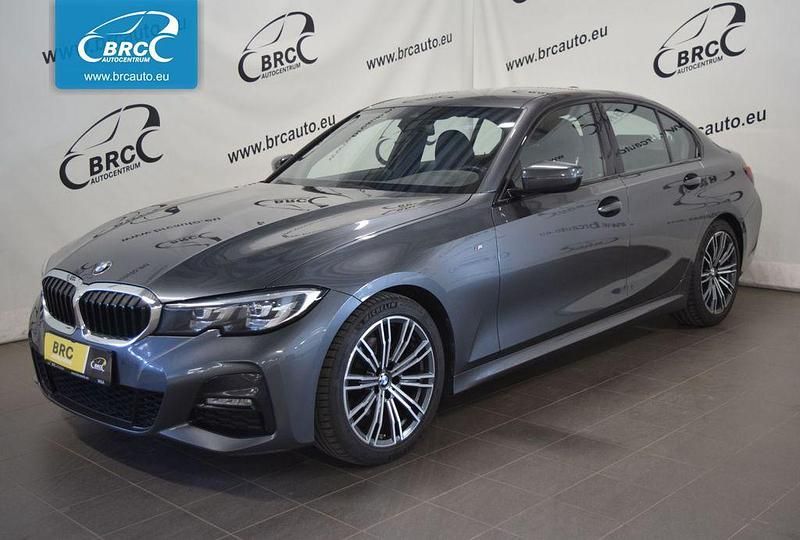 Grau Gebraucht 2019 BMW 320 M Sport Limousine | 24.901 € (Superpreis) - Bild 1/4