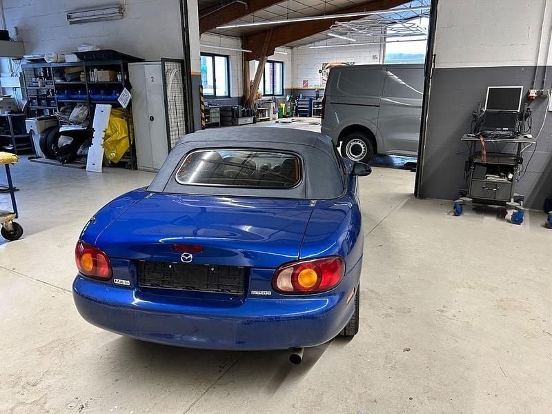 Gebraucht Mazda MX5 Edition 140 PS (102 kW) 1999 Blau Cabrio