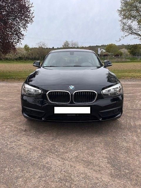 Gebraucht BMW 116 109 PS (80 kW) 2016 Schwarz Kleinwagen