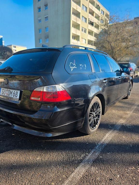 Gebraucht BMW 525 177 PS (130 kW) 2005 Schwarz Kombi