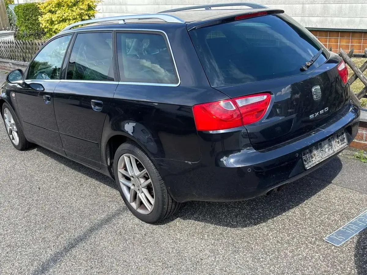 Gebraucht Seat Exeo Style 143 PS (105 kW) 2009 Schwarz Kombi