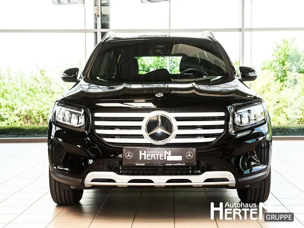Gebraucht Mercedes GLB200 Advanced 163 PS (119 kW) 2025 Unilack nachtschwarz SUV