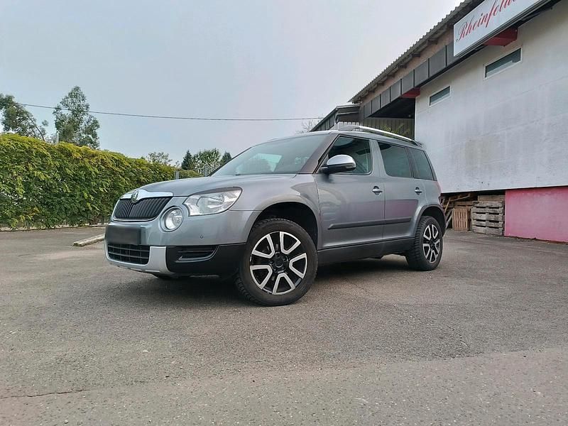 Gebraucht Skoda Yeti 140 PS (102 kW) 2012 Grau SUV