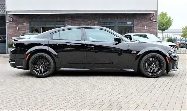 Gebraucht Dodge Charger 492 PS (361 kW) 2025 Schwarz Kleinwagen