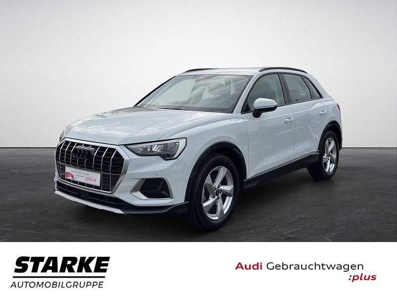 Schwarz (mythosschwarz metallic) Gebraucht 2019 Audi Q3 Advanced SUV | 34.350 € - Bild 1/3