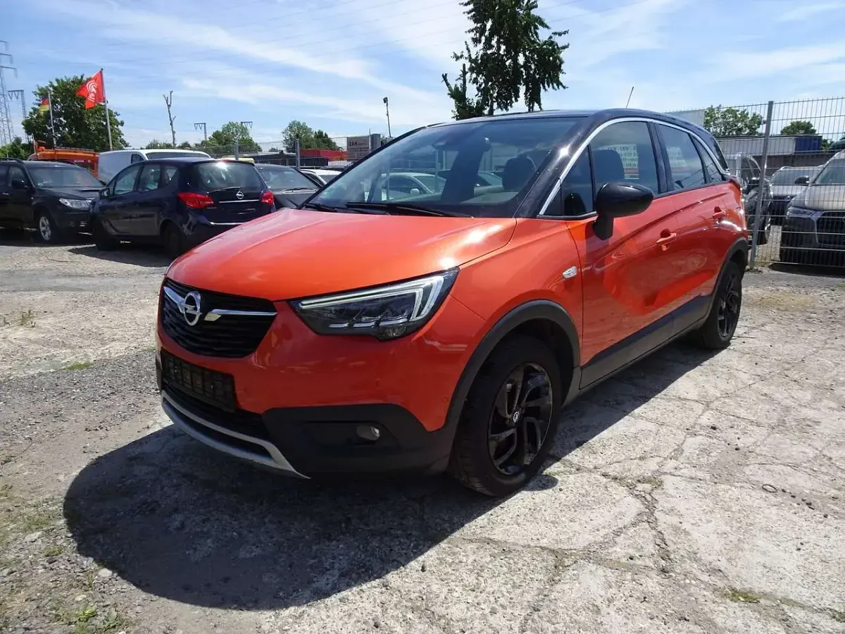 Gebraucht Opel Crossland X Innovation 120 PS (88 kW) 2020 Power orange/dynamik orange SUV