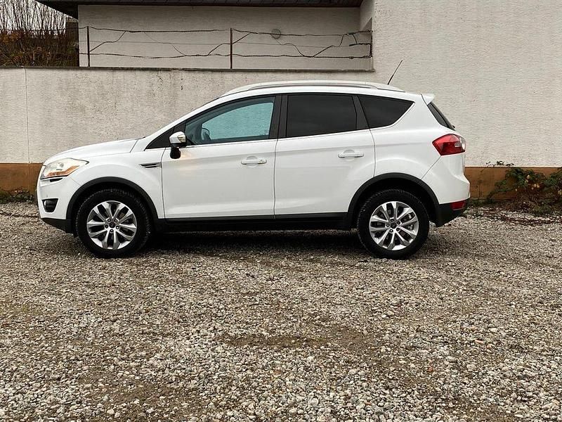 Gebraucht Ford Kuga Titanium 136 PS (100 kW) 2009 Weiß SUV