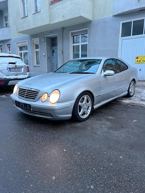 Silber Gebraucht 2002 Mercedes CLK230 Sport Edition Coupé | 4.999 € (Superpreis) - Bild 1/4